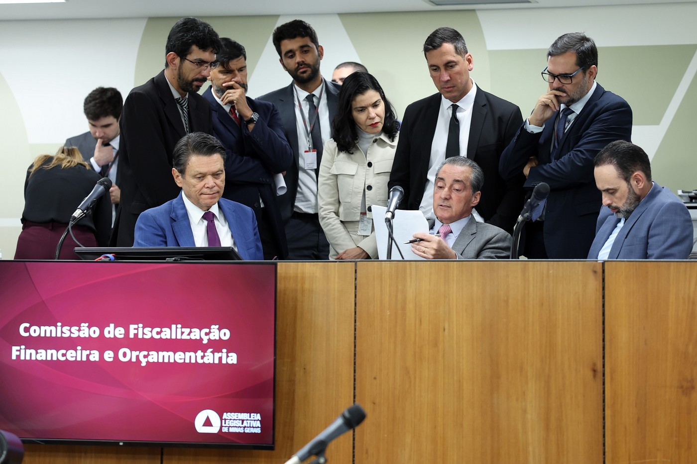 Comissão de Fiscalização Financeira e Orçamentária - análise de proposições