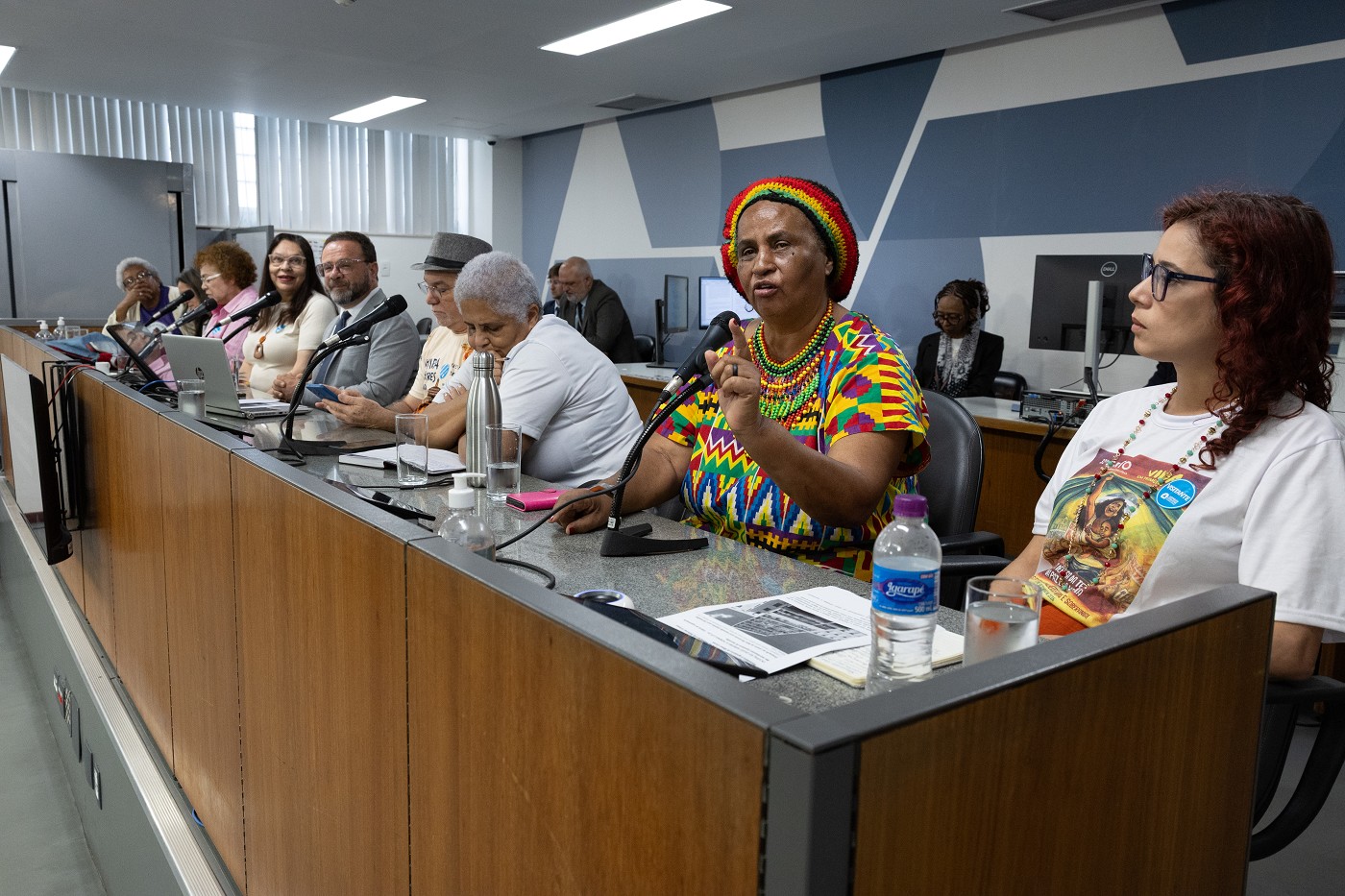 Comissão Extraordinária de Defesa da Habitação e da Reforma Urbana - debate sobre regularização de ocupação no antigo INSS