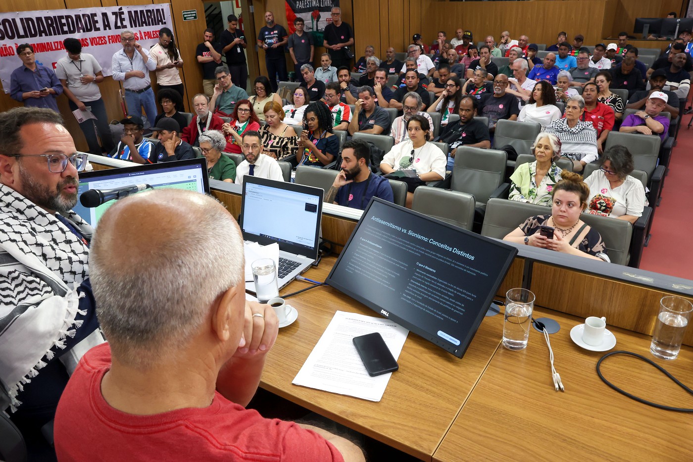 Comissão de Direitos Humanos - debate sobre os processos de criminalização de lideranças e ativistas dos movimentos sociais