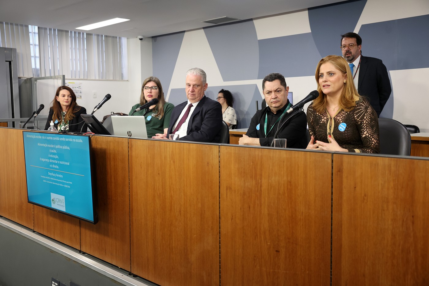 Comissão de Administração Pública - debate sobre a manutenção da composição mínima do quadro técnico de responsáveis pela execução do PNAE