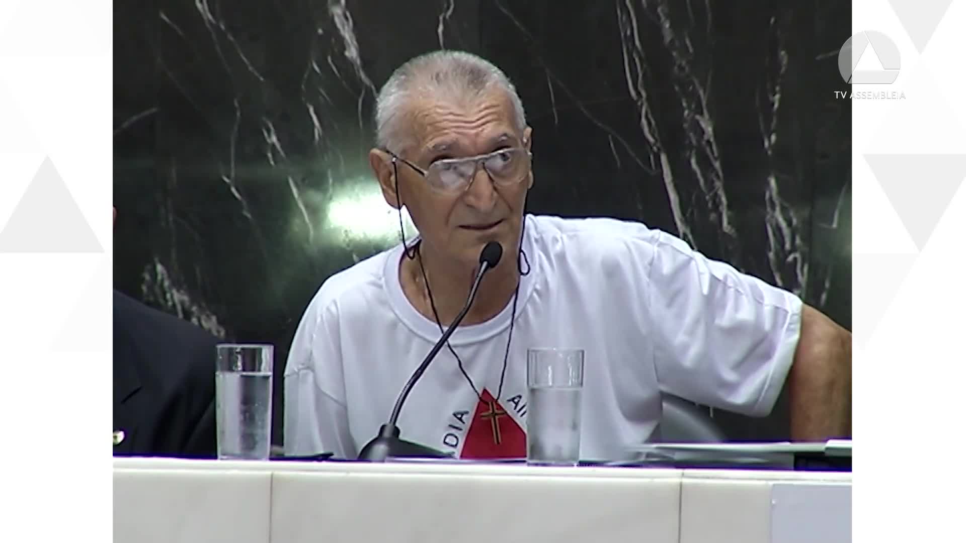Comenda vai homenagear padre que lutou por moradia popular