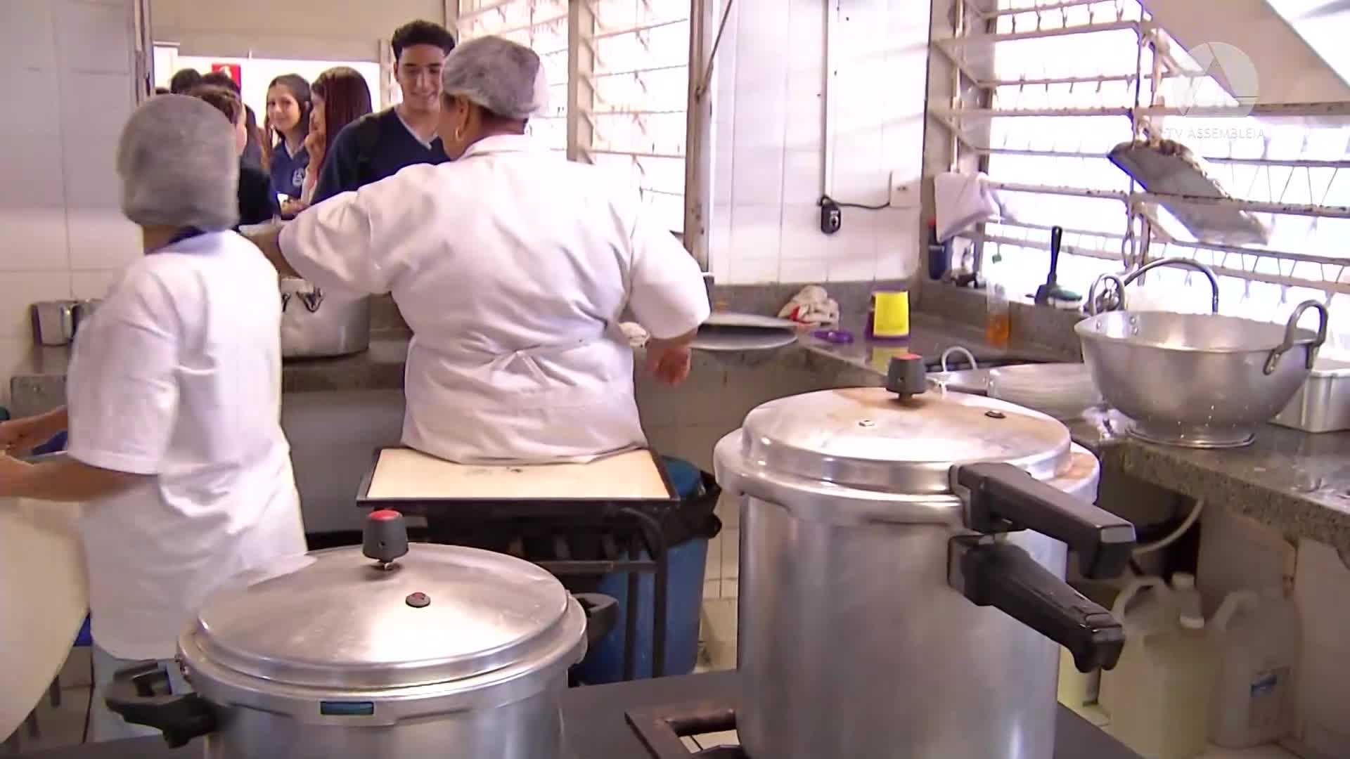 Minas tem carência de nutricionistas na alimentação escolar