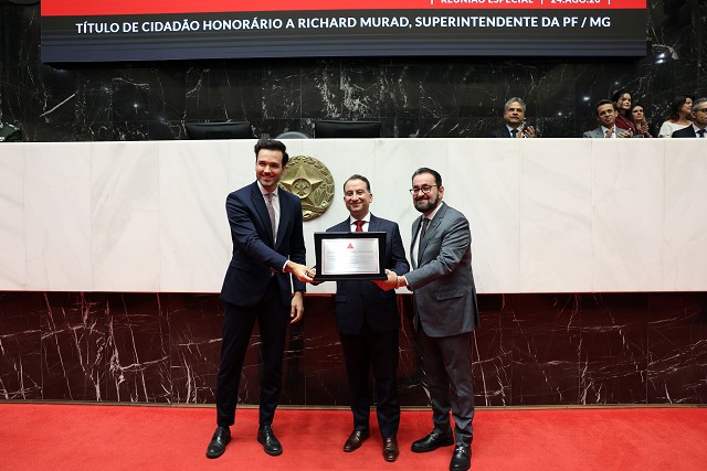 Reunião especial - entrega do título de Cidadão Honorário a Richard Murad Macedo