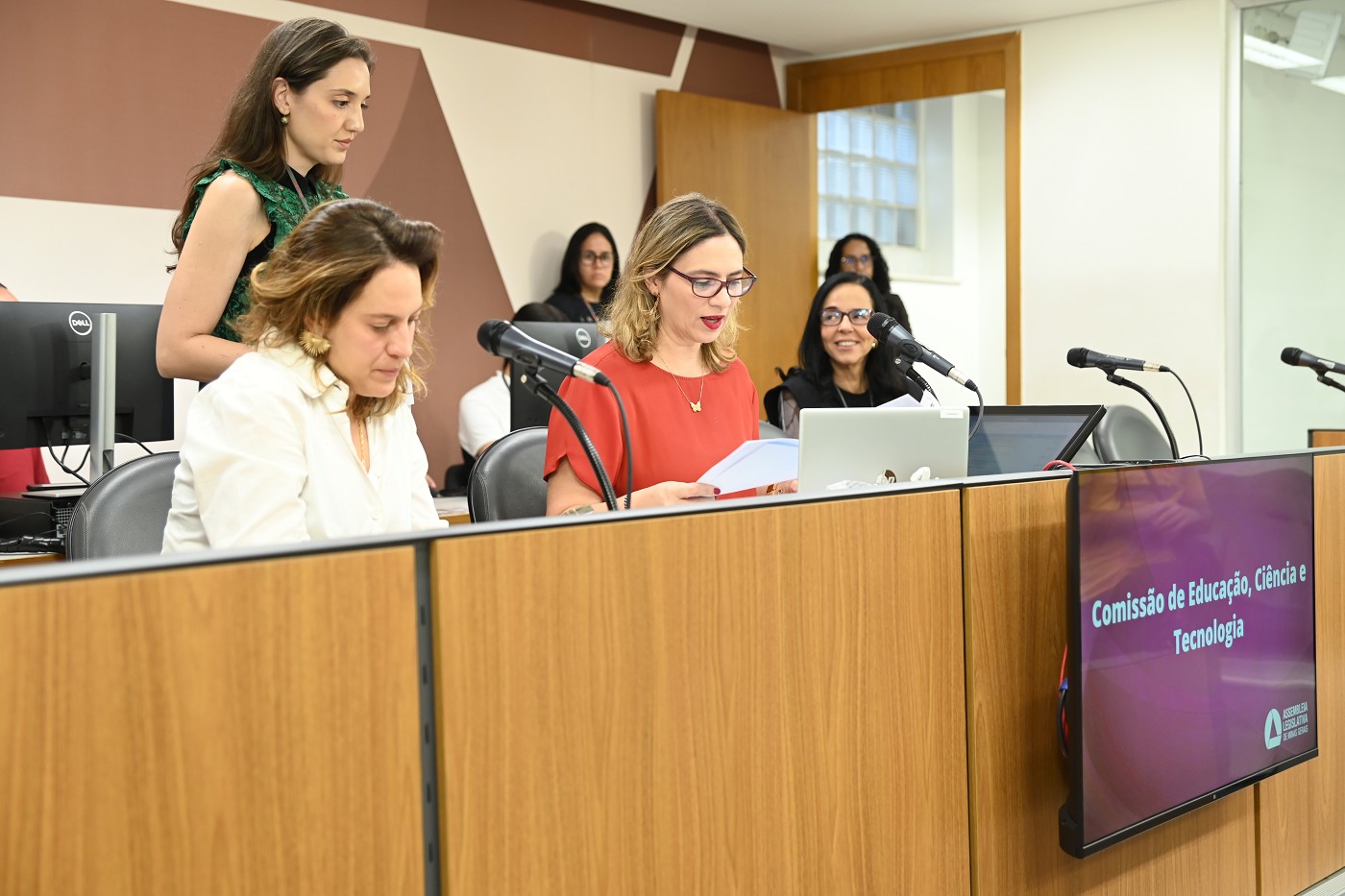 Comissão de Educação, Ciência e Tecnologia- análise de proposições