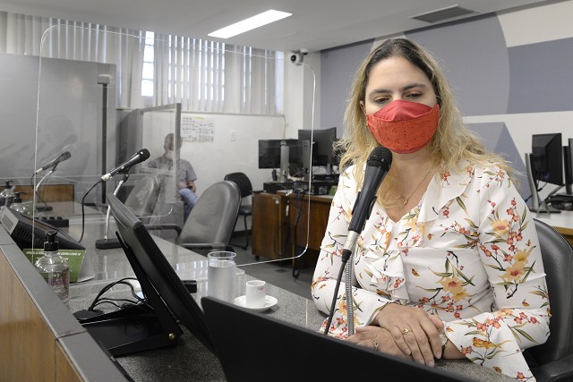 Deputada Beatriz Cerqueira (PT) criticou falta de interesse do governo na resolução de problemas