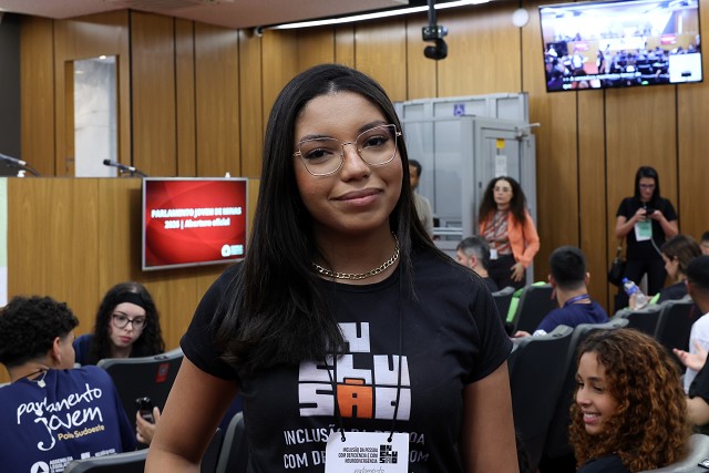 Parlamento Jovem - entrevistas Credenciamento