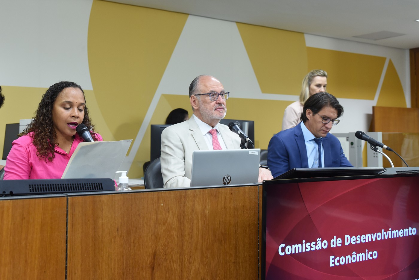 Comissão de Desenvolvimento Econômico - análise de proposições
