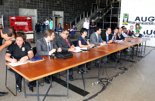 Representantes dos servidores apresentaram uma pauta de reivindicações