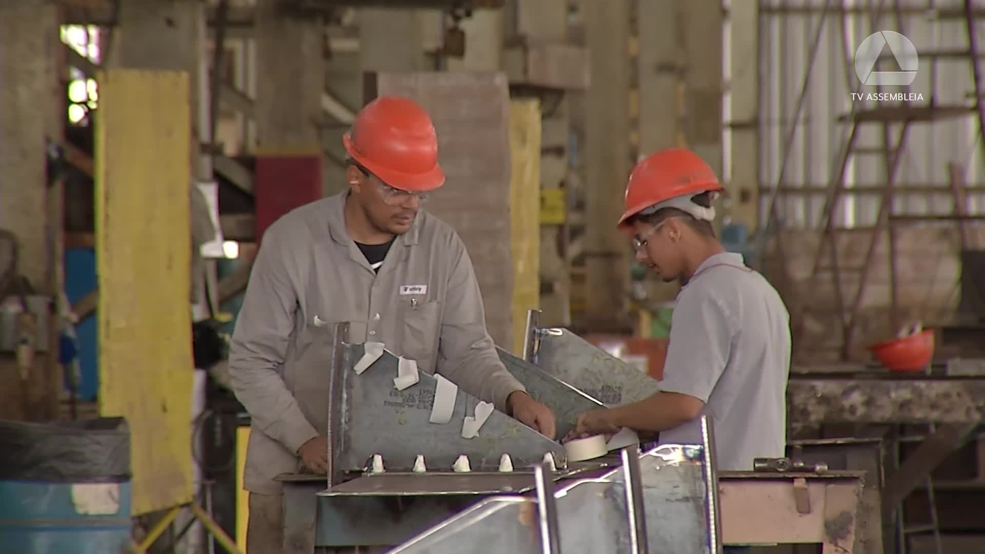 Governador Valadares e Ipatinga: Leste de Minas lida com poucos empregos e crise no aço