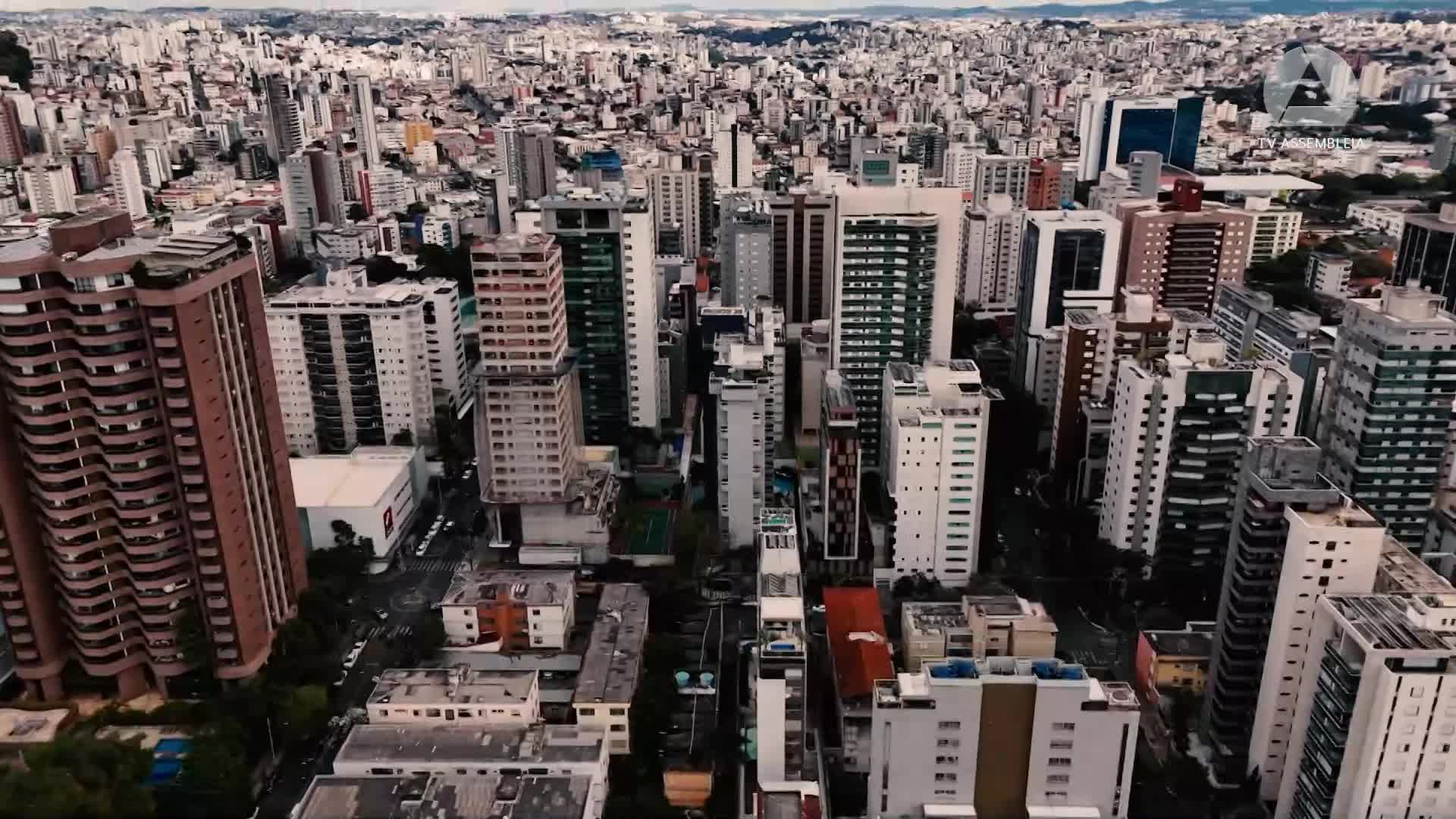 RMBH: transporte precário e crise na moradia são desafios para o próximo governador