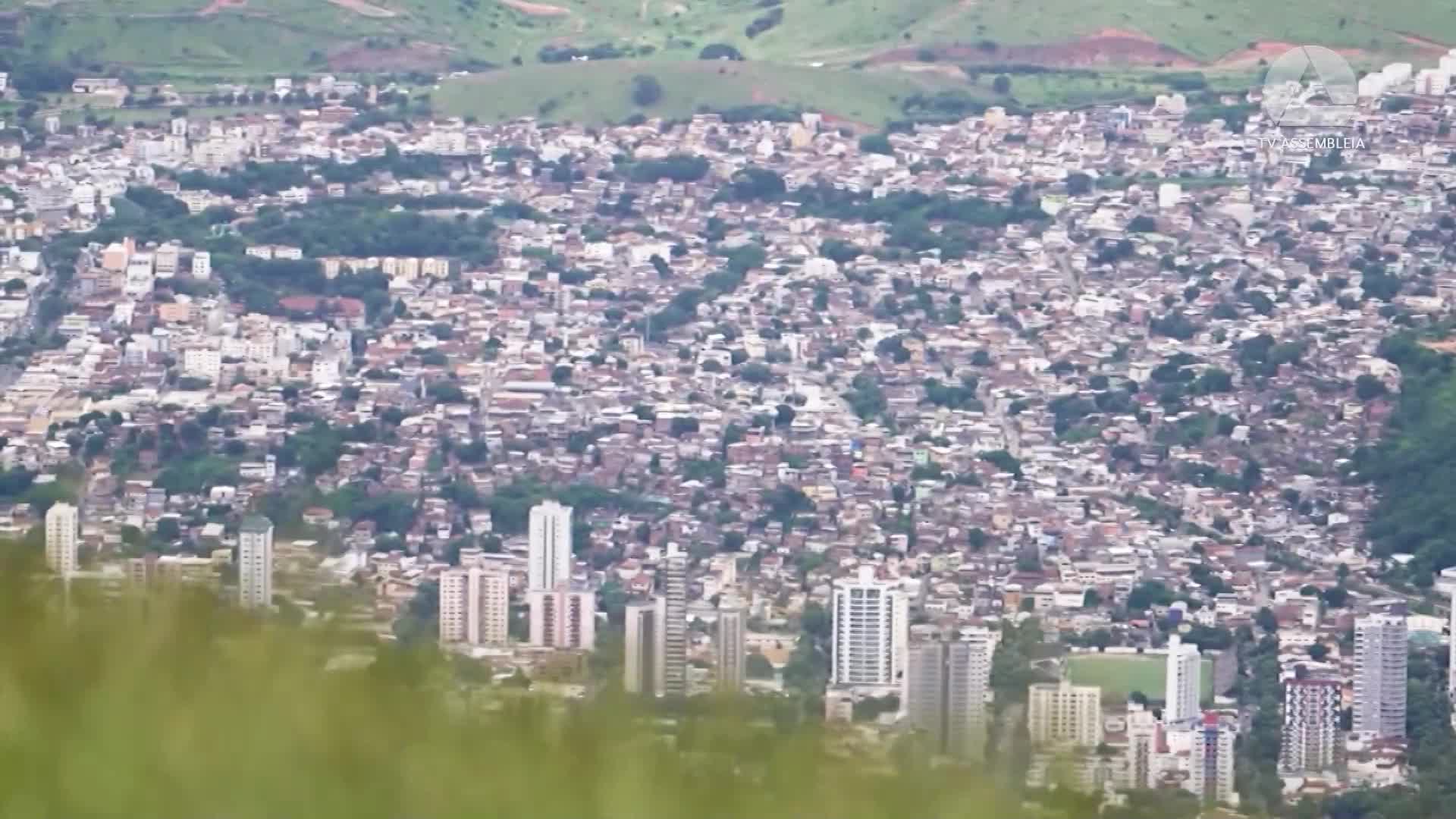 Região Leste de Minas enfrenta estagnação econômica, baixos salários e violência