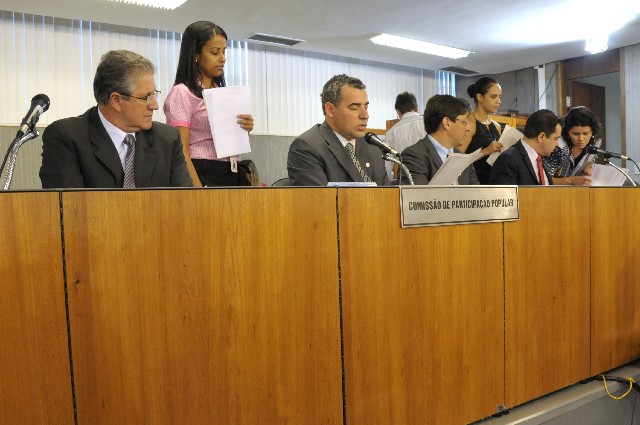 Também foi aprovado requerimento de audiência em Uberlândia sobre a reforma política