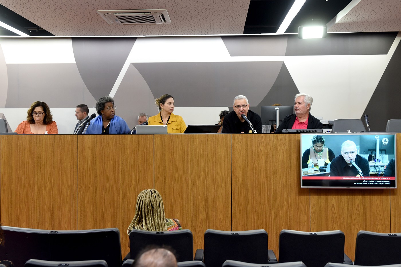 Comissão de Educação, Ciência e Tecnologia - debate sobre os resultados finais da pesquisa coletiva do Prodoc sobre as condições docentes de professores da rede estadual de educação de MG
