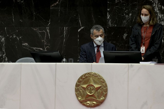 Outras mensagens foram recebidas na mesma Reunião Ordinária de Plenário