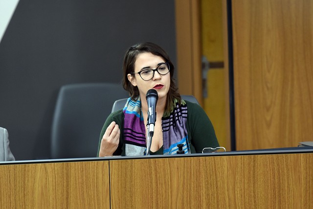 A farmacêutica Kirla Detoni ressaltou que o contexto social das mulheres influencia na sua saúde