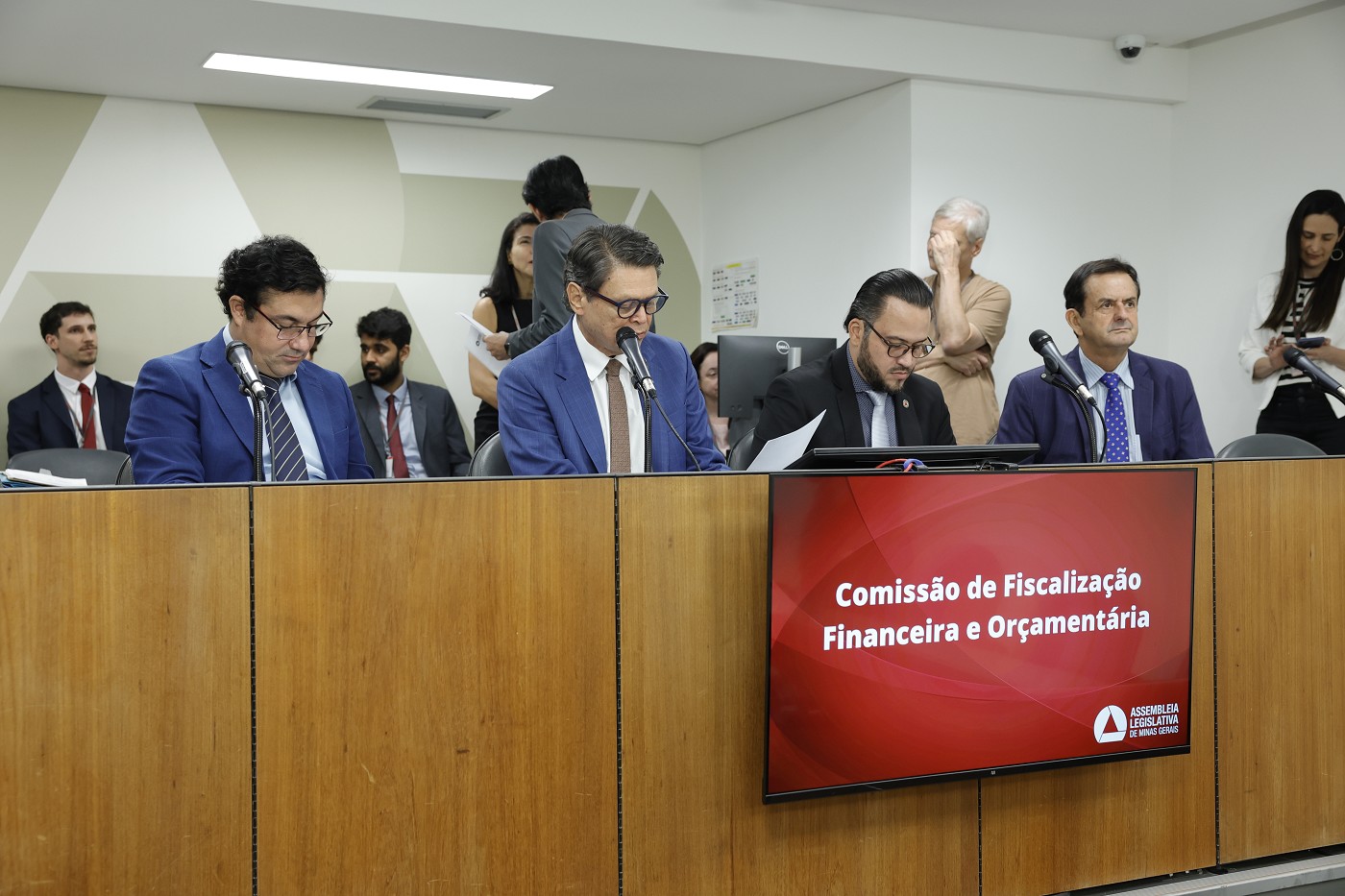 Comissão de Fiscalização Financeira e Orçamentária - análise de proposições