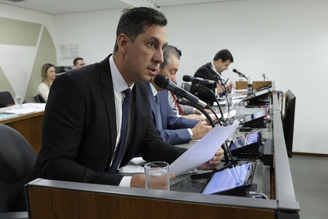 Comissão de Constituição e Justiça - análise de proposições