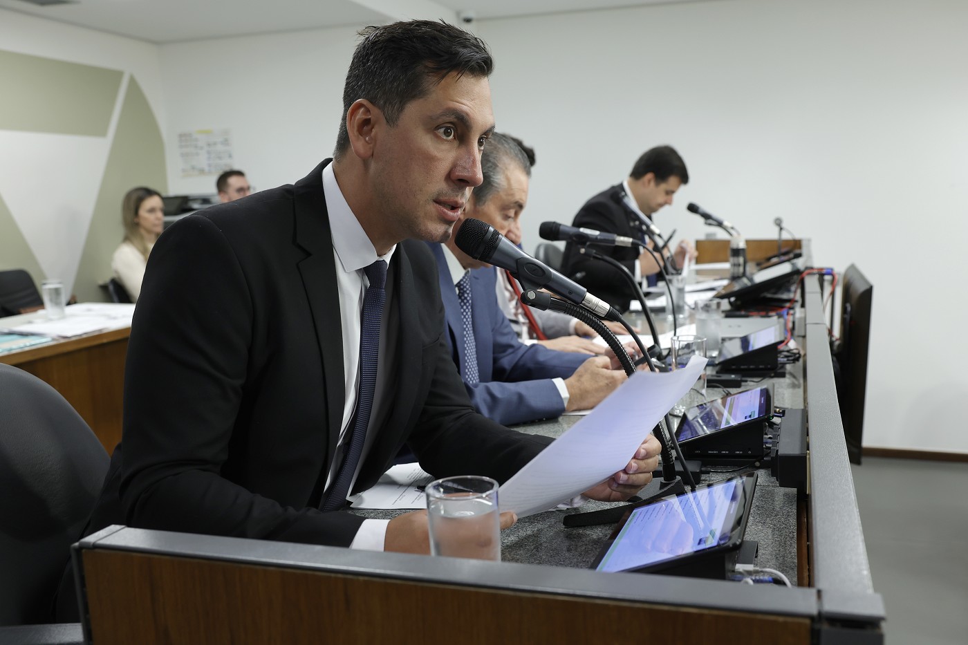 Comissão de Constituição e Justiça - análise de proposições