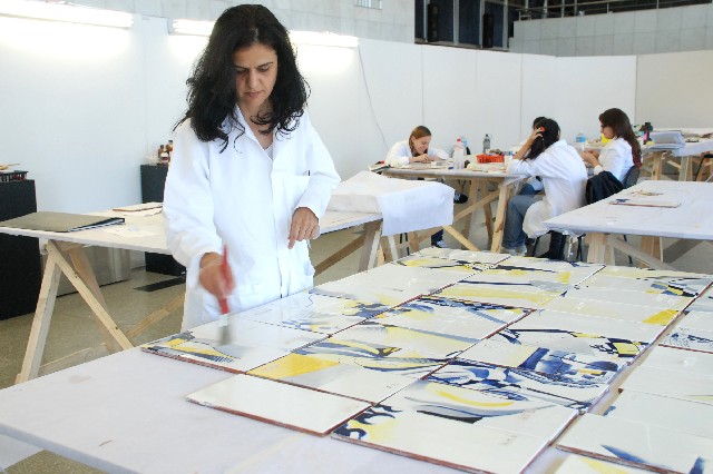 Fase atual envolve união das áreas de quebra e restauração das cores das peças