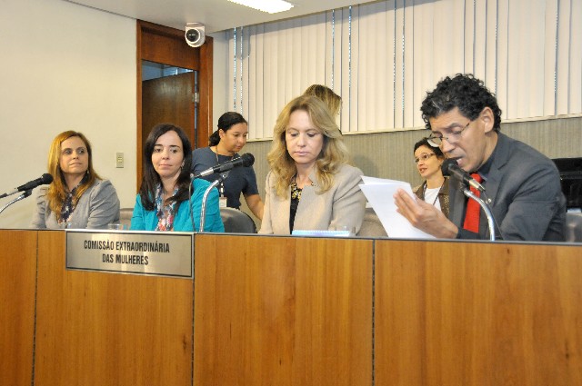 Duas audiências públicas também foram aprovadas na reunião