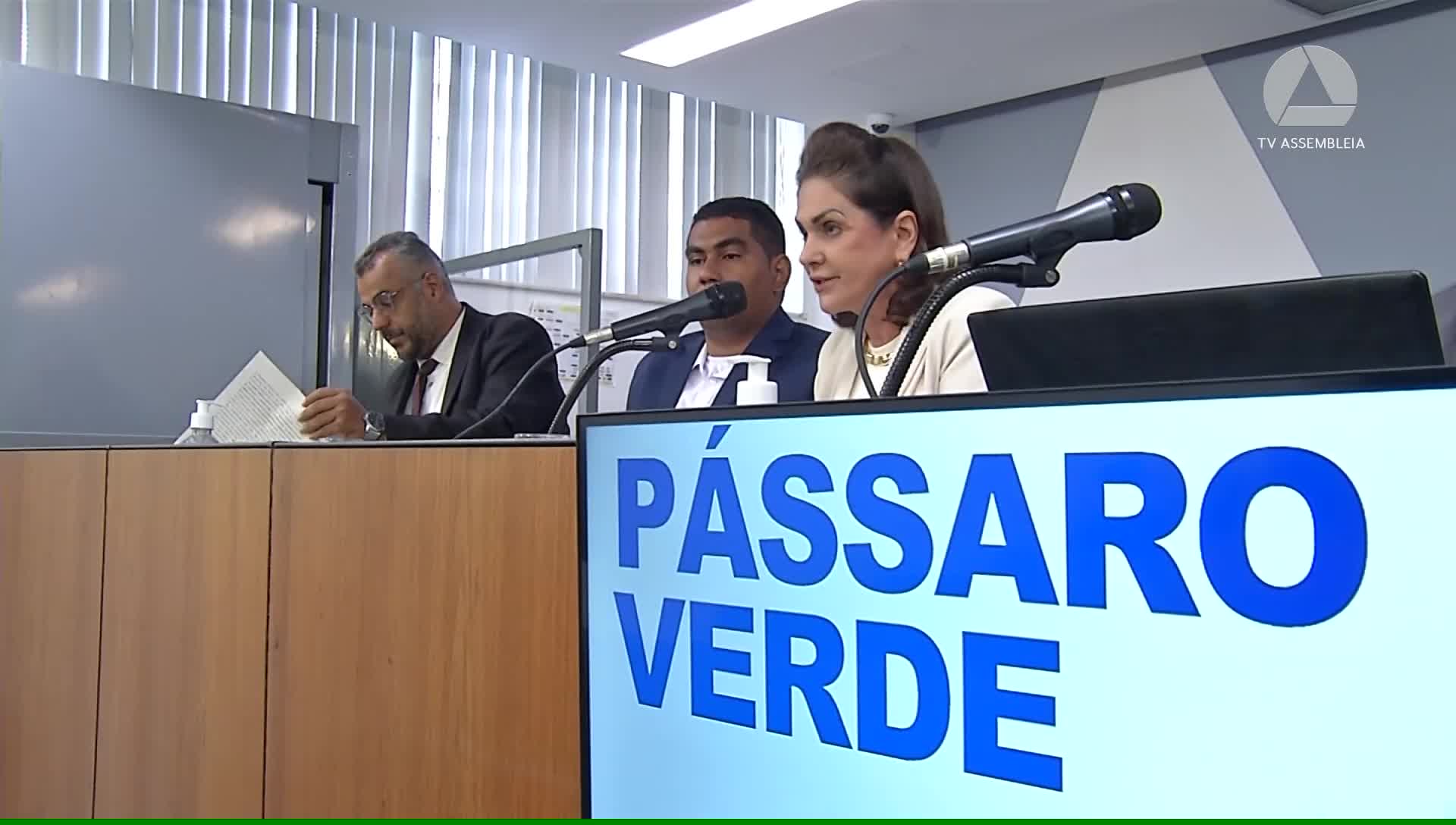 Passageiros denunciam mau atendimento da Viação Pássaro Verde