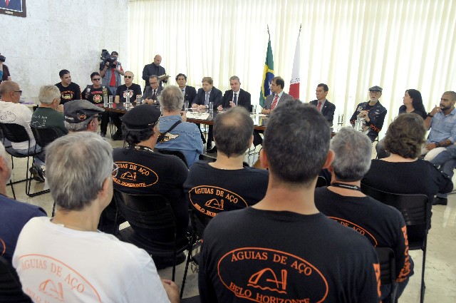 Na reunião desta terça (27), houve a entrega de diploma de manifestação de aplauso ao grupo