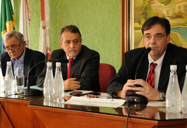 Deputados querem explicação sobre a exploração das águas de Caxambu
