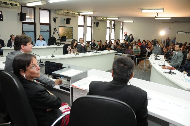 A audiência pública da Comissão de Participação Popular foi realizada na Câmara Municipal de Divinópolis