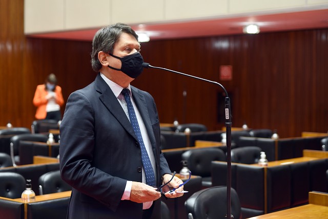 Projeto do deputado Zé Guilherme busca atualizar a nomenclatura legal relativa a pessoas com deficiência.
