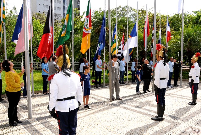 Solenidade marcou a celebração do Dia da Bandeira