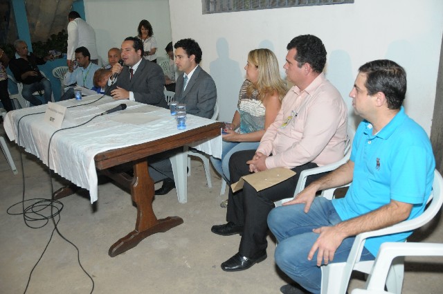 Parlamentares defenderam a participação da comunidade na decisão
