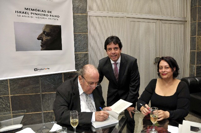 A obra registra a versão do ex-parlamentar Israel Pinheiro Filho sobre alguns dos principais fatos históricos da política do Estado e do País