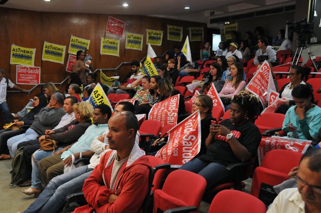 A audiência pública foi acompanhada por diversos servidores da área da saúde