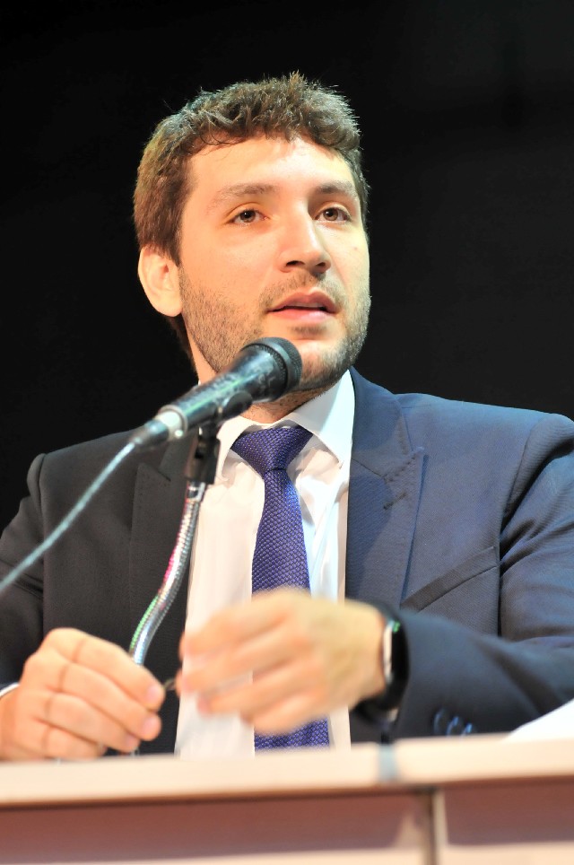 Comissão do Trabalho, da Previdência e da Ação Social - debate sobre a manutenção dos postos de trabalho nas empresas de ferroligas e de silício metálico