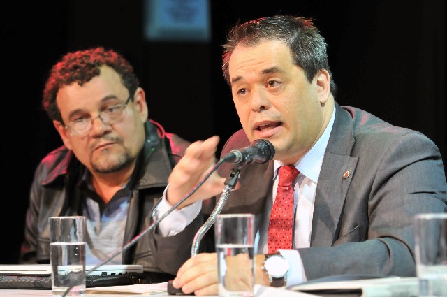 Comissão do Trabalho, da Previdência e da Ação Social - debate sobre a manutenção dos postos de trabalho nas empresas de ferroligas e de silício metálico