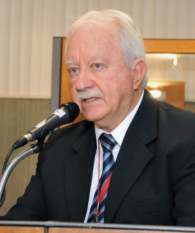 Henri Collet destacou a necessidade de uma atuação conjunta para resolver o problema