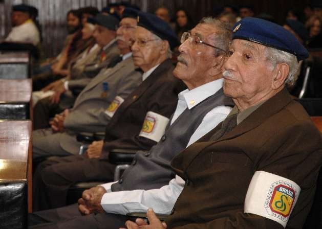 REUNIÃO ESPECIAL EM COMEMORAÇÃO DOS 65 ANOS DO FIM DA II GUERRA MUNDIAL E EM HOMENAGEM AOS EX-COMBATENTES MINEIROS DA FORÇA EXPEDICIONÁRIA BRASILEIRA (FEB)