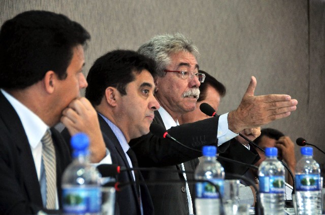 Deputados manifestaram apoio às reivindicações da população local