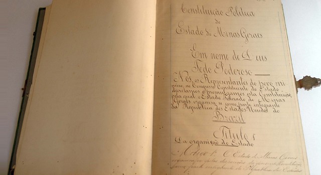 Exemplar da 1ª Constituição do Estado de Minas Gerais - 1891