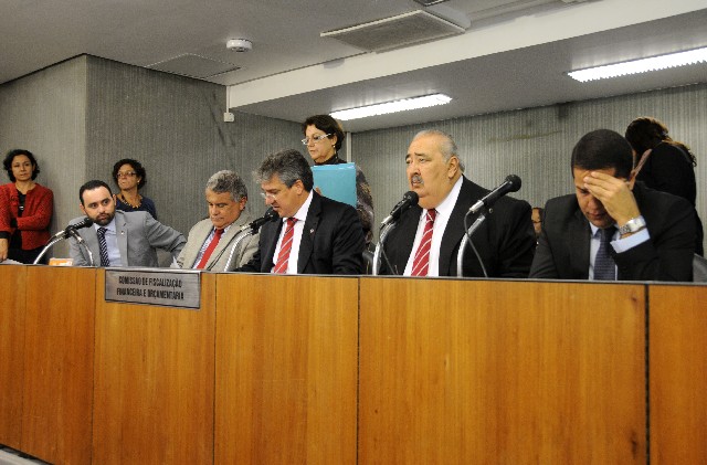 O projeto, que tramita em regime de urgência, já pode voltar ao Plenário em 2º turno
