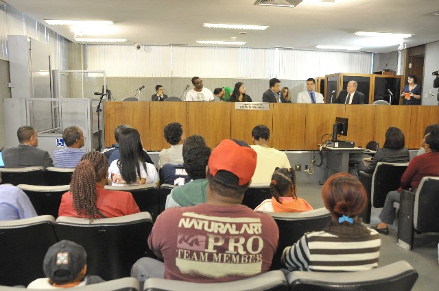 Comissão de Assuntos Municipais e Regionalização - debate sobre a situação das pessoas que moram à margem da MG-5 em Sabará