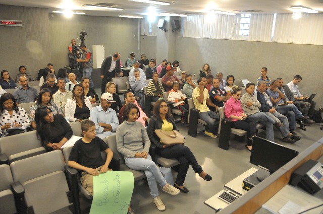 Comissão de Assuntos Municipais e Regionalização - debate sobre a situação das pessoas que moram à margem da MG-5 em Sabará