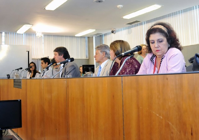 Comissão de Prevenção e Combate ao uso de Crack e outras drogas - debate sobre a relação das comunidades terapêuticas com o Estado