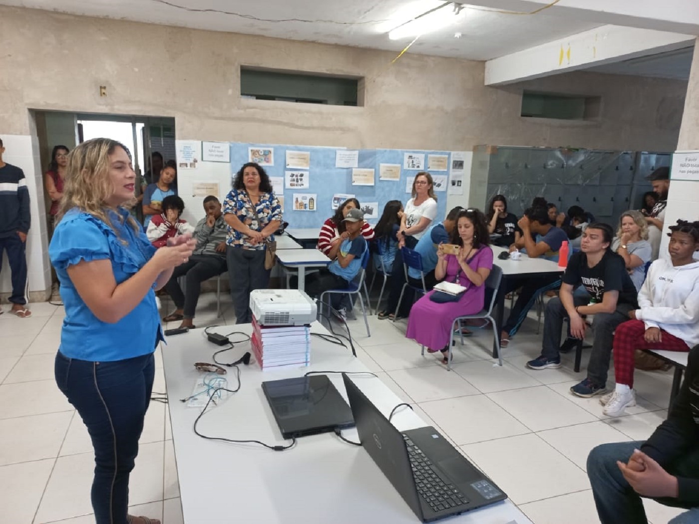 Comissão de Educação, Ciência e Tecnologia - visita à Escola Estadual Antônio Pereira, em Ouro Preto