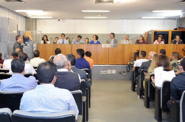 Comissão de Prevenção e Combate ao uso de Crack e outras drogas - debate sobre a relação das comunidades terapêuticas com o Estado