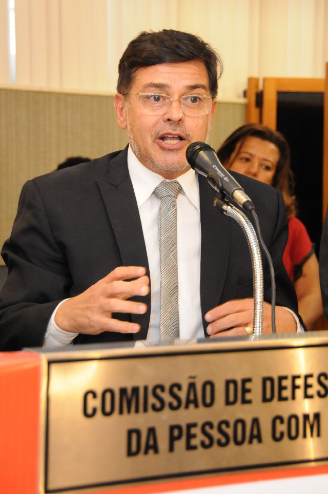 O deputado federal Eduardo Barbosa é presidente da Federação das Apaes de MG