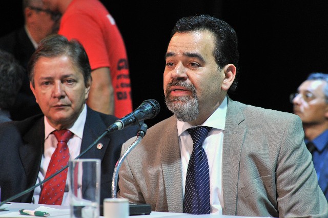 Comissão do Trabalho, da Previdência e da Ação Social - debate sobre a manutenção dos postos de trabalho nas empresas de ferroligas e de silício metálico