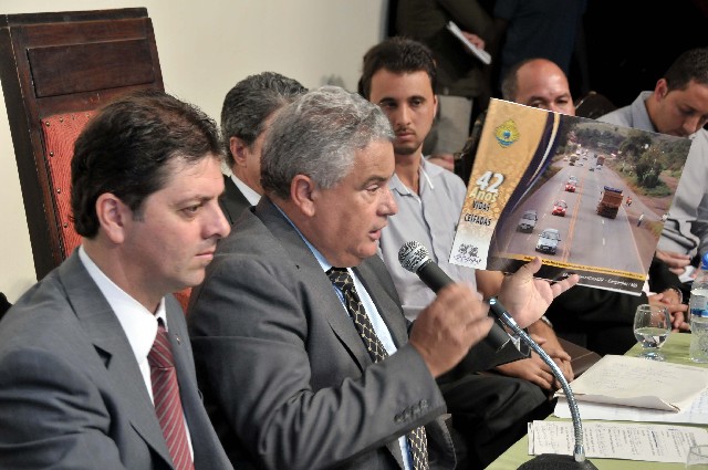 A audiência foi convocada para discutir a situação da BR-040, especialmente no trecho que liga Belo Horizonte a Conselheiro Lafaiete