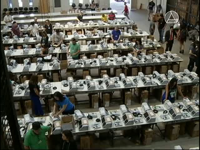 Urnas eletrônicas recebem dados