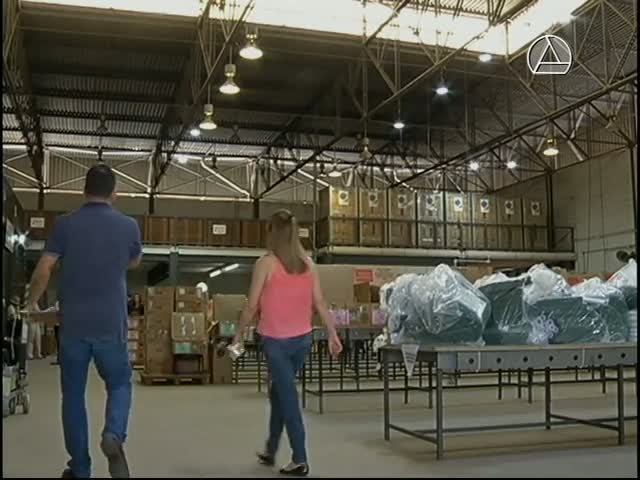 Começa a distribuição de urnas